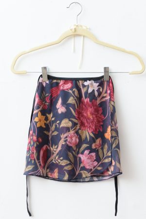 Pollerín de danza color ocampo azul, indumentaria de danza liviana para ballet y entrenamiento